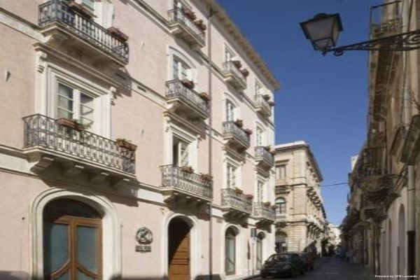 Antico Hotel Roma 1880 (Syrakus)